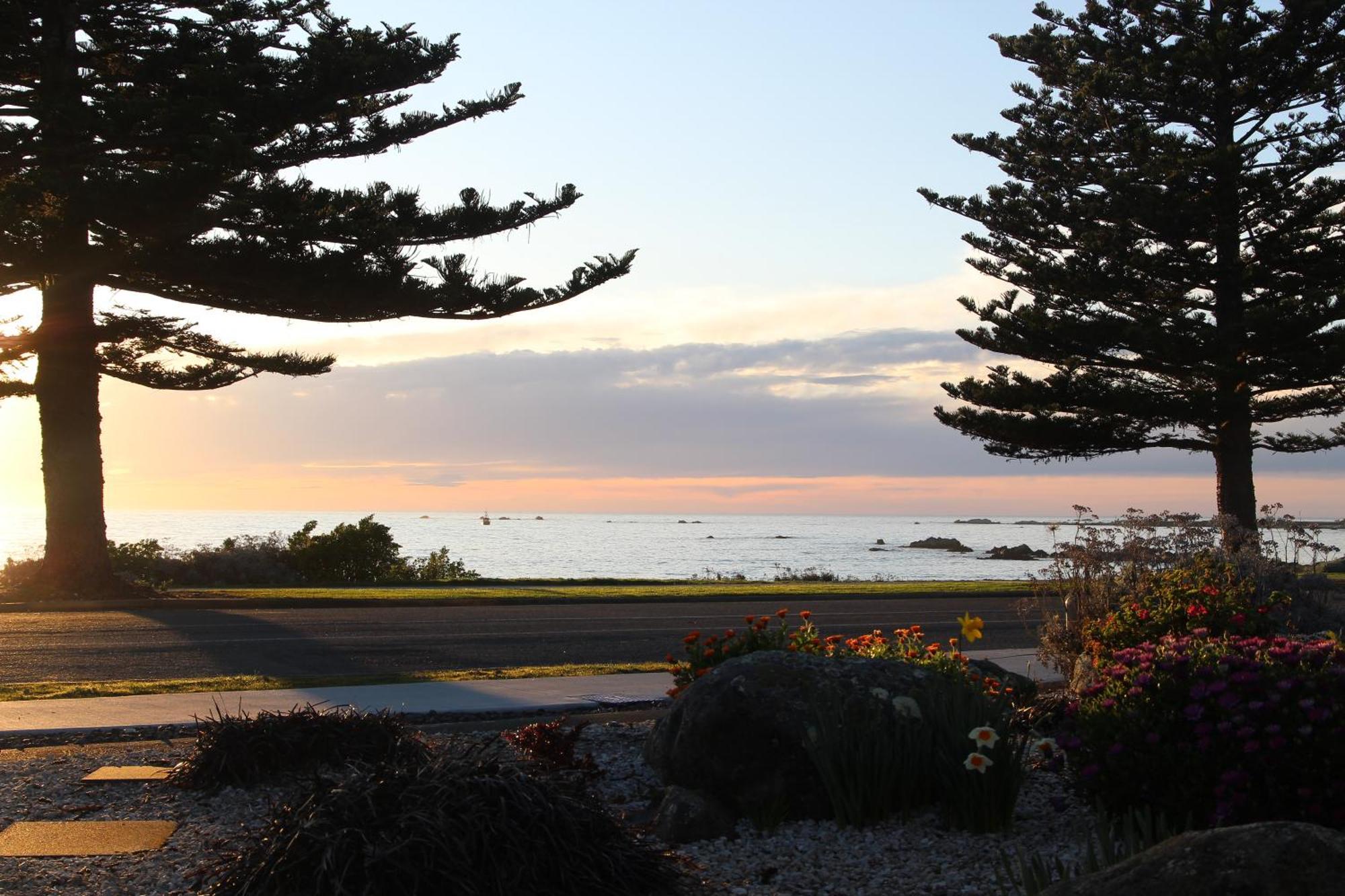 Sierra Beachfront Motel Kaikoura Eksteriør billede